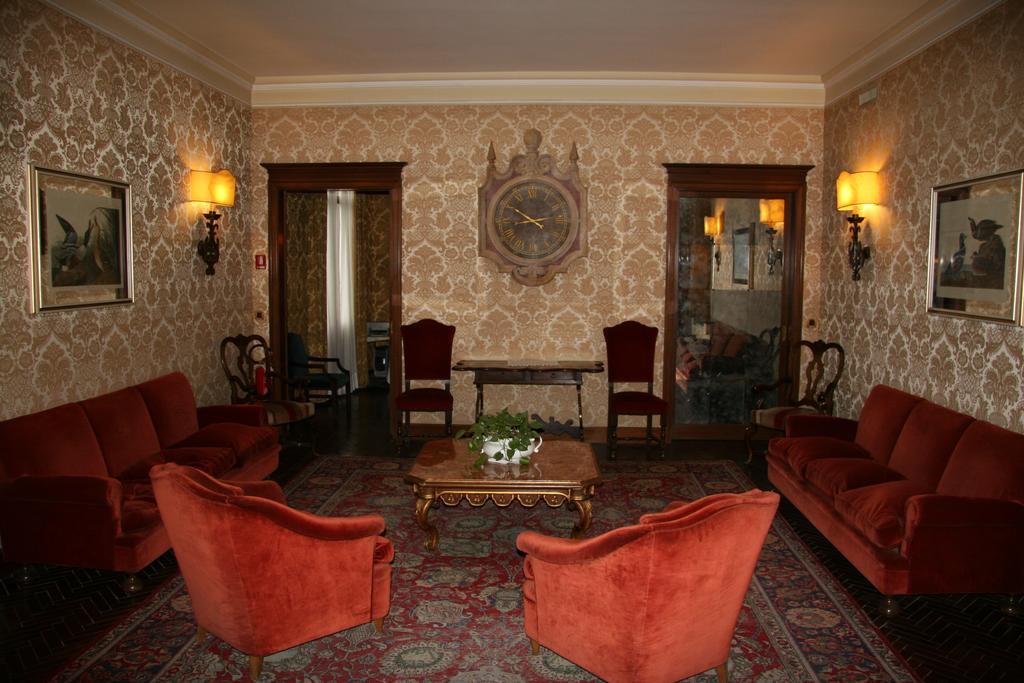 Hotel Villa Ottoboni Порденоне Екстер'єр фото