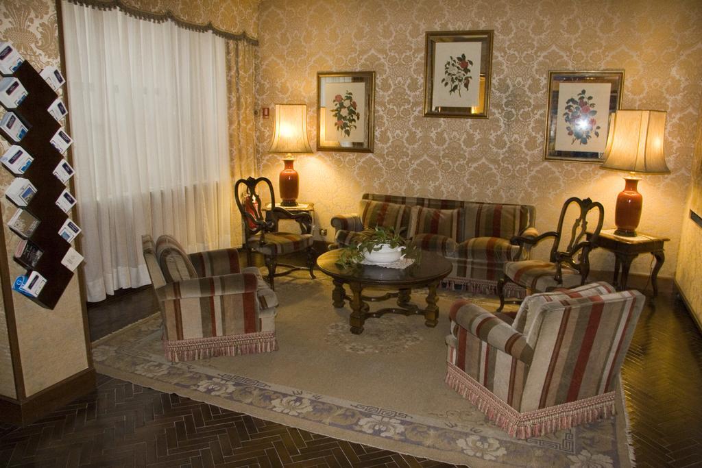 Hotel Villa Ottoboni Порденоне Екстер'єр фото